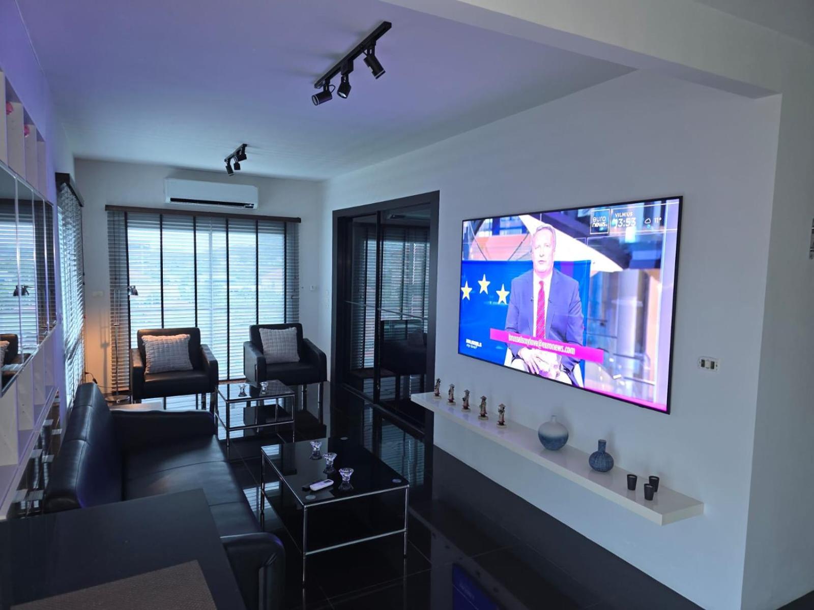 Flame Tree 2-bedroom Apartment