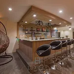 Cozy Modern 3 Bedroom Pool Villa L70
