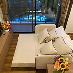 Reno @ La Habana Hua Hin