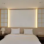 Baanbusarin Hotel