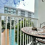 The Trust Huahin Sky Room Condo Pool View