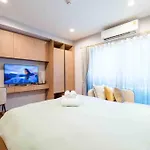Designer\'S Studio On Pool Floor @ La Habana Huahin