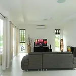 House Deilert