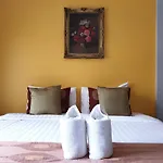 Klai Hat Inn