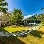 Large Private Pool Villa With 7 Bedrooms 7B