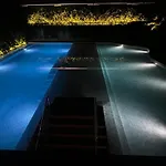 Apartment With Pools Near To The Beach