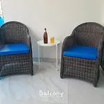 Light, Airy, Pool Views 2 Bed 2 Bath, Free Wifi, Elect