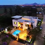 Relax Pool Villa Pranburi