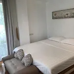 Huahin Beach Front Apartment With Seaview