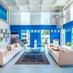 Cozy Condo With Pool View Near Hua Hin Beach