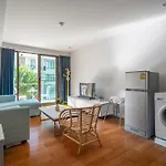 Seaview & Beachfront 2Br