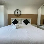 Summer Hua Hin, Family, Airy , Near Beach , Wifi