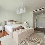 Baan Sansaran Excellent Apartment On The Beach With A Large Territory And Swimming Pools.