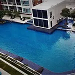 Seacraze Condominium