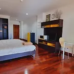 Hua Hin Baanklang Condo By Petch