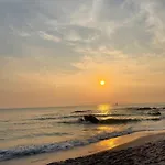 Varietyd-Dayhostel Huahin