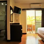 Sky Villa Hua Hin Guesthouse - Adults-Only