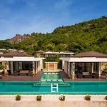 5 Bedroom Amazing Pool Villa In Resort Ts1