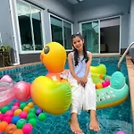 Thacha Pool Villa B