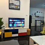 Baan Leelawadee