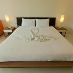 Tai-Pan Resort And Condominium