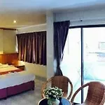 Leng Hotel