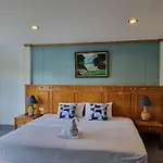 Leng Hotel