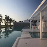 The Crest Santora Hua Hin - Family Room - Pool Access - Monthly Rent Only