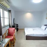Mitr Inn Huahin Beach