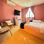 Venice Hotel Hua Hin
