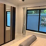 7 Minutes From Centre Orchid Villa With Jacuzzi And Pool Table