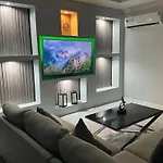 7 Minutes From Centre Orchid Villa With Jacuzzi And Pool Table