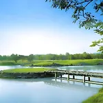 Lake View Hotel And Golf Club