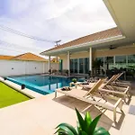 Modern Villa 3Br - Great Location - Kl3