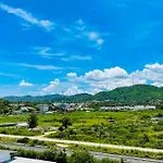 My Resort Hua Hin - Top Floor, 104M2, Terrace, 8 Pools, 5 Min Beach & Cicada