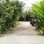 Toto Beach Resort Hua Hin