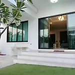 Airrin Pool Villa