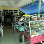 Laila Food And Drink Guesthouse