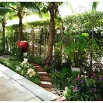 Franjipani Resort