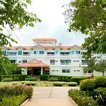 Taweeporn Resort