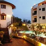 Boat Lodge Resort