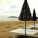 Boat Lodge Resort