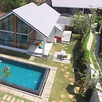 Proud Villa Huahin