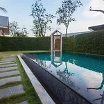 Proud Villa Huahin
