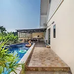 Great Green D Pool Villa