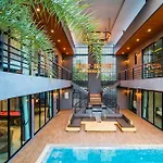 Rest House Hua Hin Pool Villa