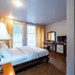 Bua Residence