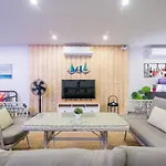 Seatown Huahin Poolvilla
