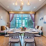 Super Nice Townhouse In City Center, 10 Minutes Walk To Beach, Night Market ...