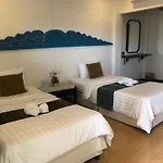 Naruchon Hotel